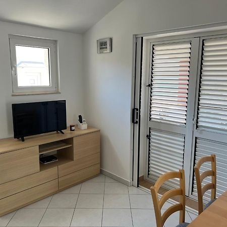 Apartman Belamaric Grebastica Exterior photo