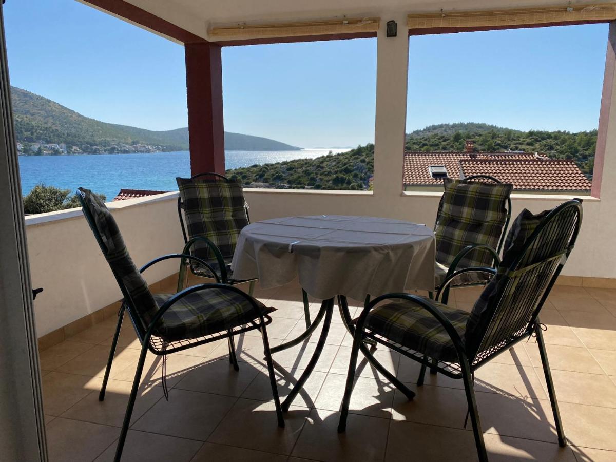 Apartman Belamaric Grebastica Exterior photo