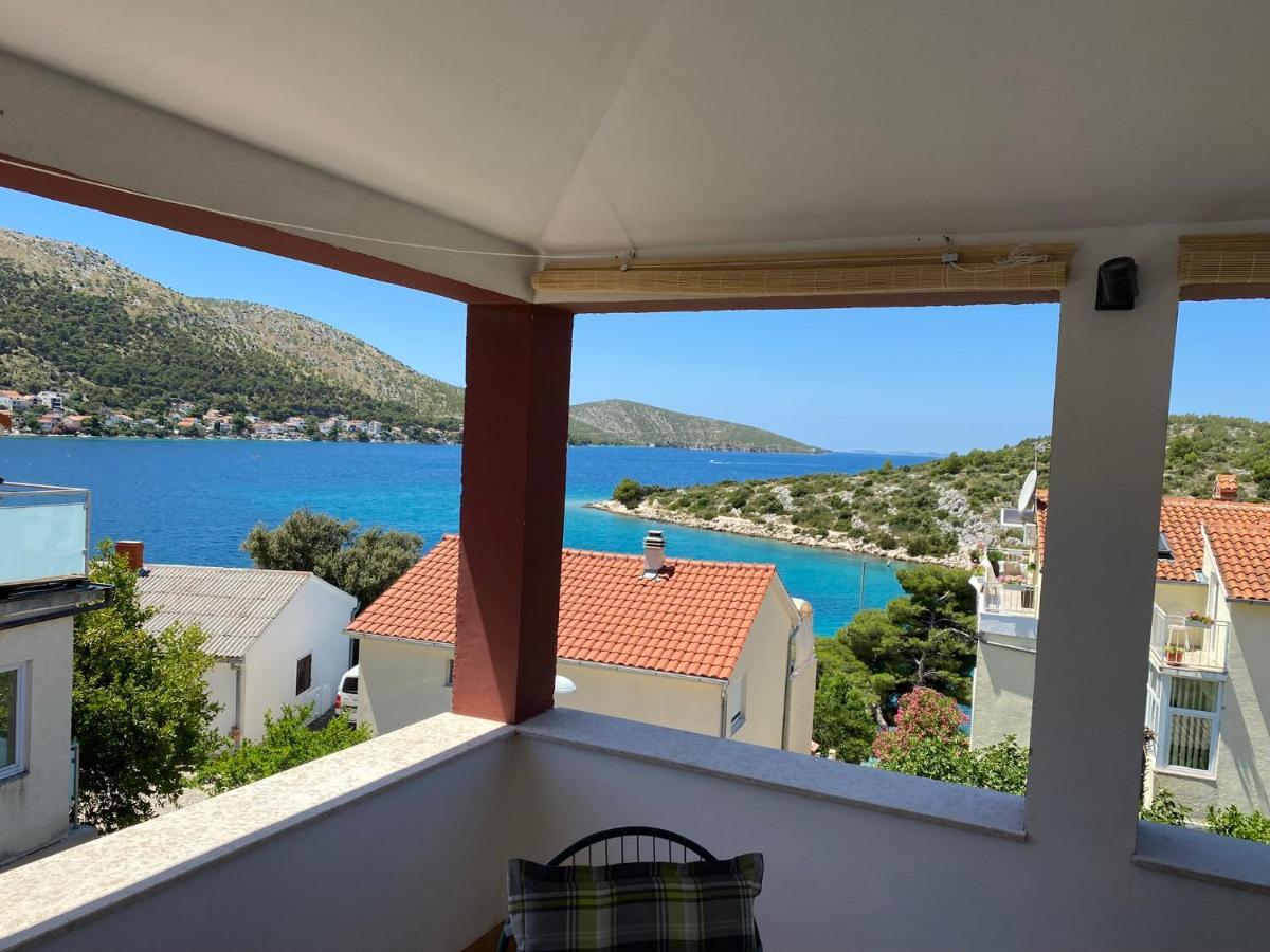 Apartman Belamaric Grebastica Exterior photo